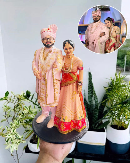 Couple 3d Miniature Statue